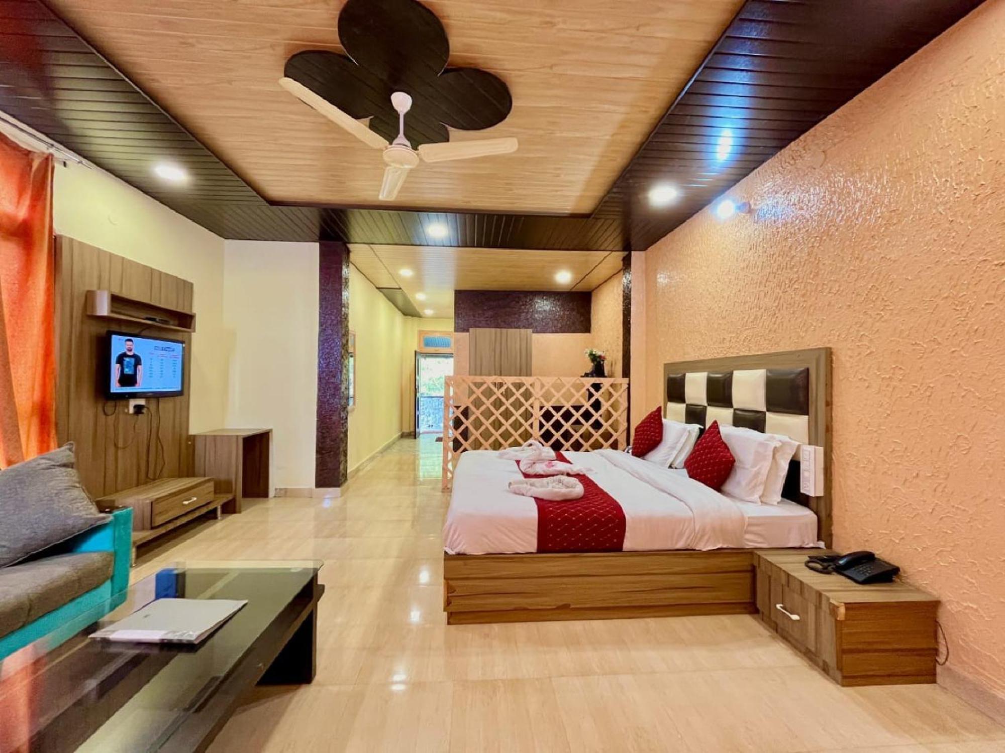 Sparkle Star Resort Khajjiar Εξωτερικό φωτογραφία