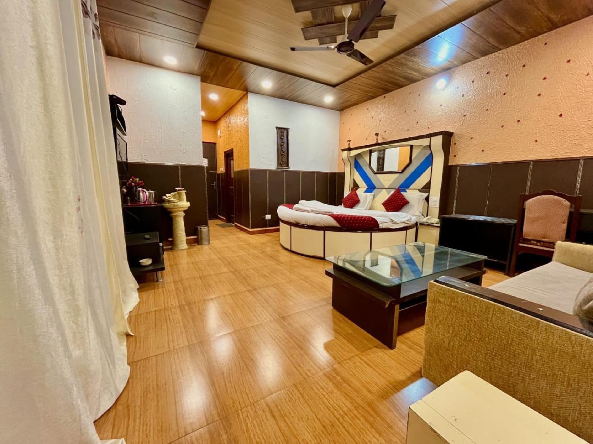 Sparkle Star Resort Khajjiar Εξωτερικό φωτογραφία